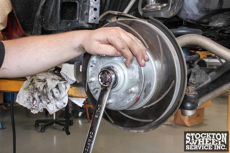 car wheel bearing replacement