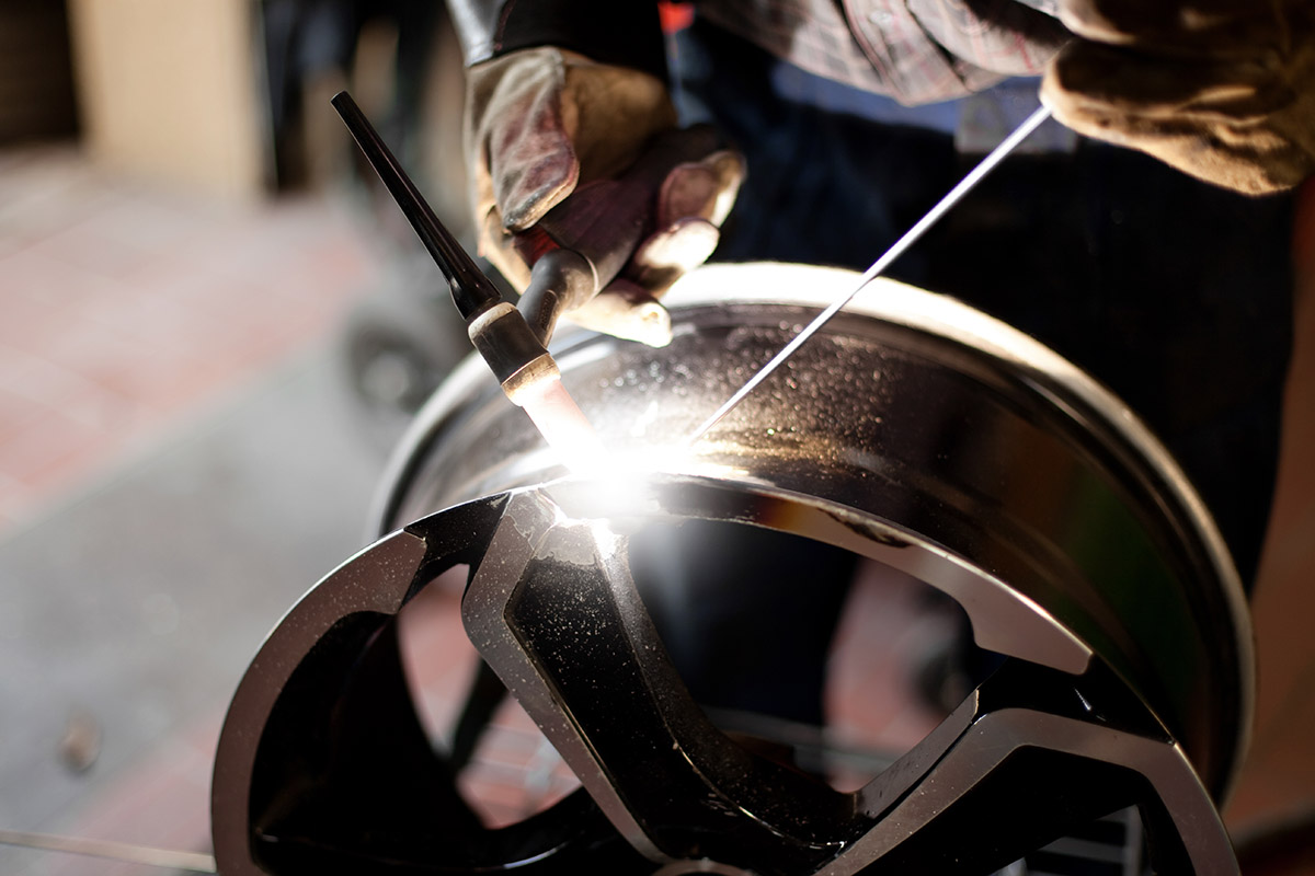 Alloy wheel repair